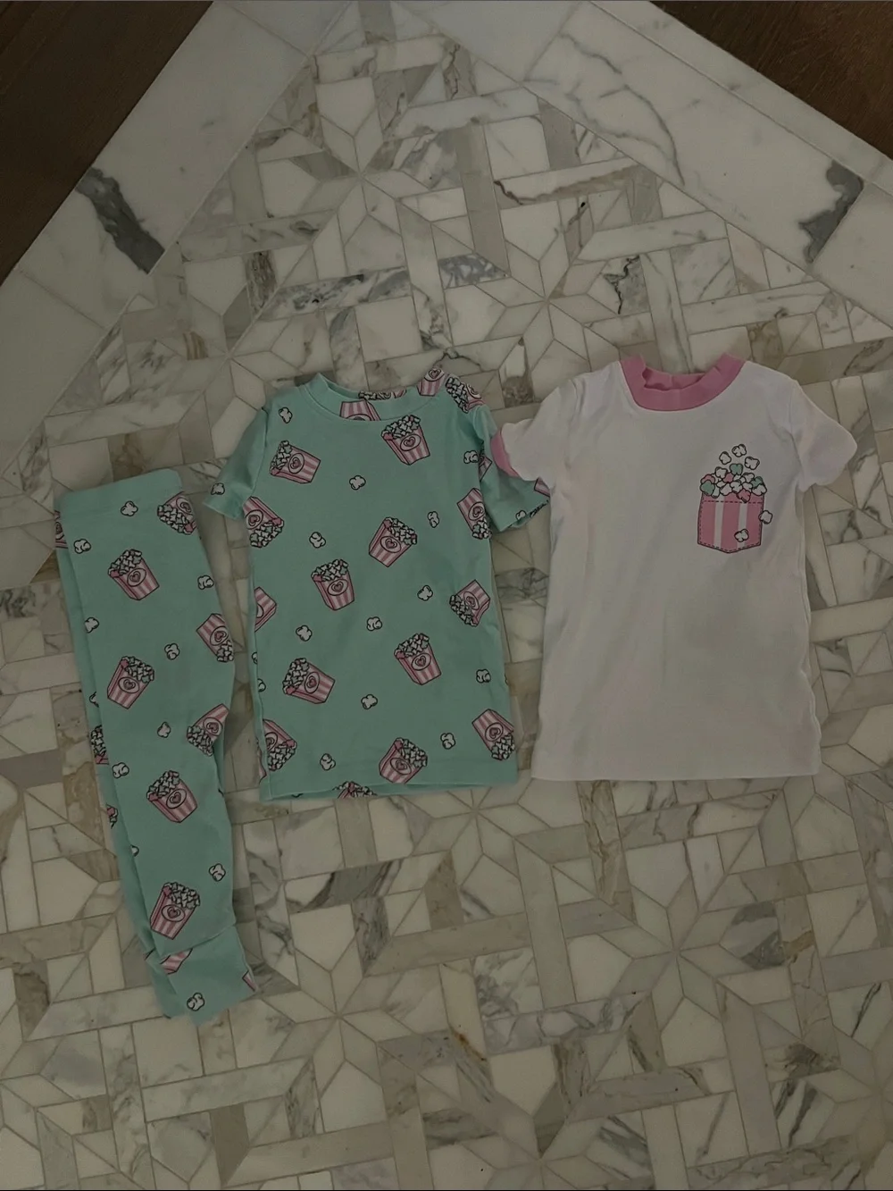 Kirkland Signature Pink & Mint Popcorn Kids Pajama Set